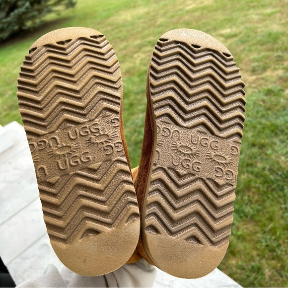 UGG Peyton boots rainbow zipper size 4 - Picture 5 of 8